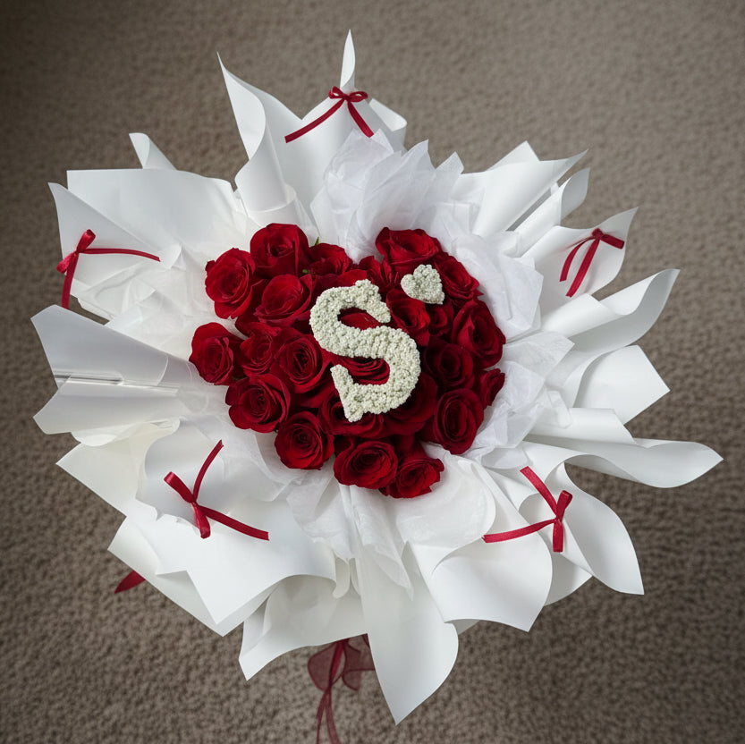 Vancouver Fluffy Bouquet of red roses